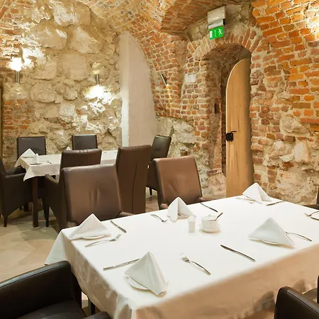 Hotel Unicus Krakow Old Town - Destigo Hotels-3